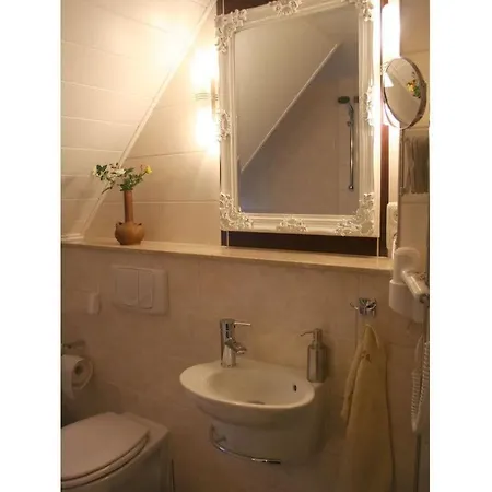 Holiday home Saupe Comfortable Schaprode